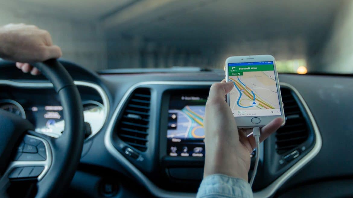 Traceur GPS : les meilleurs outils pour suivre votre flotte de véhicules